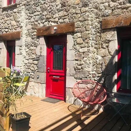 Chez Gaston Apartment Chambon-sur-Lac Exterior photo